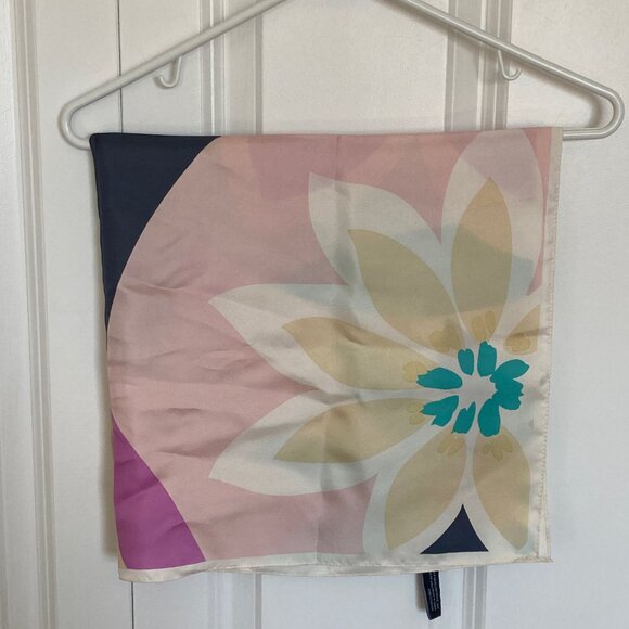 # 85 Vintage 100% Silk Anne Klein Scarf - Picture 2 of 6